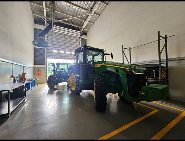 4,633M² TRAINING FACILITY FOR SALE IN HUGHES